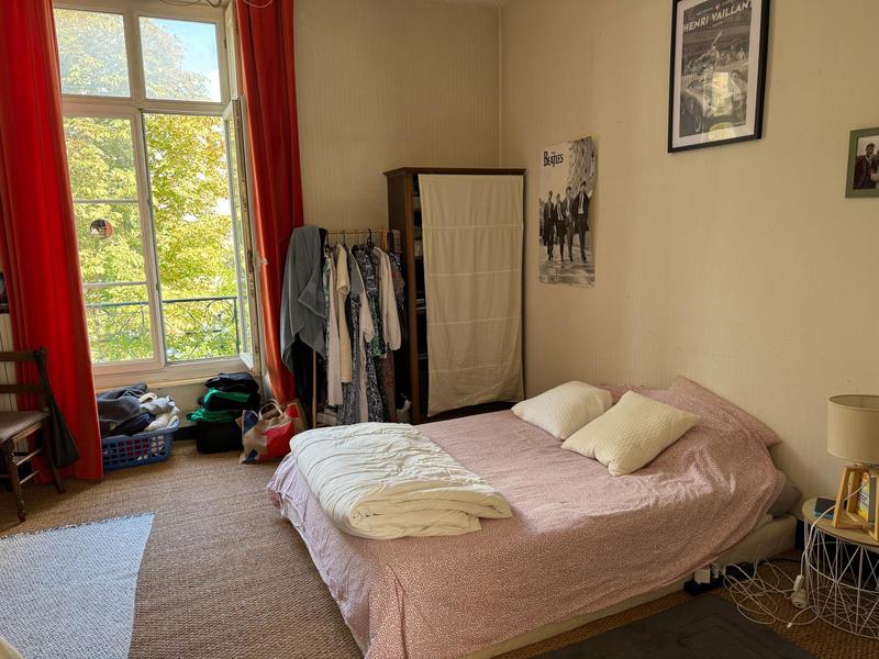 Maison - 220 m² - 9 pièces