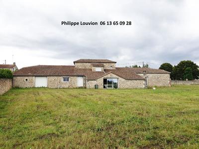 Maison - 373 m² - 9 pièces