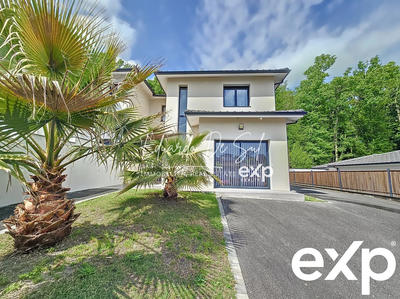 Maison - 142 m² - 5 pièces