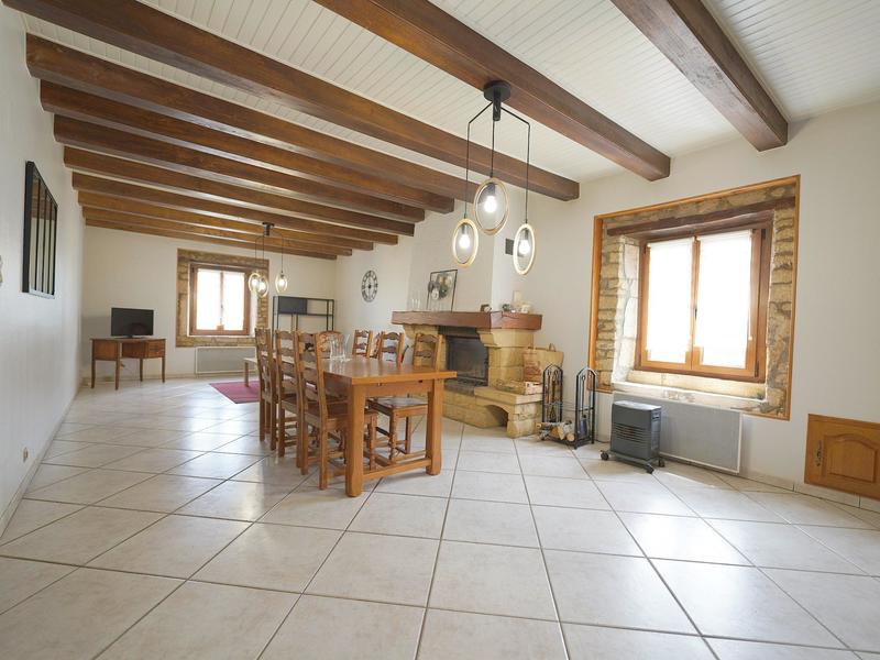 Maison - 250 m² - 8 pièces