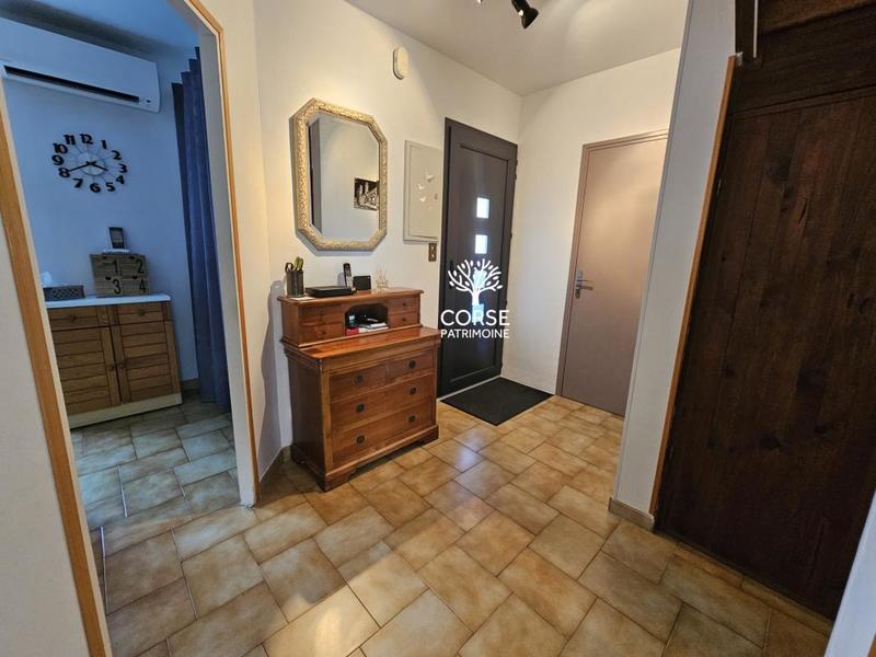 Maison - 83 m² - 5 pièces