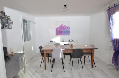 Appartement - 97 m² - 5 pièces