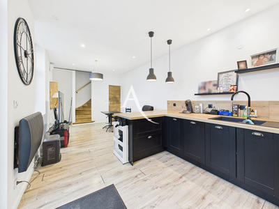 Appartement - 70 m² - 4 pièces