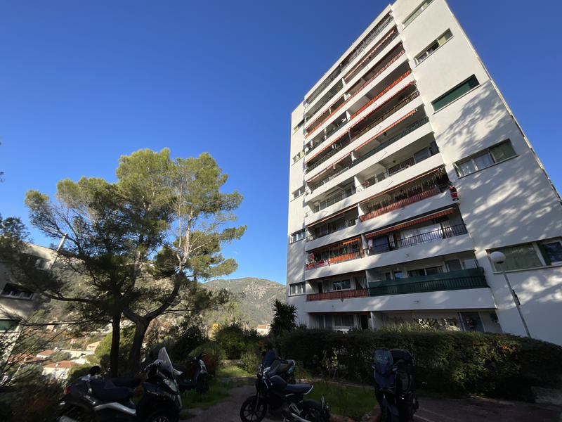 Appartement - 70 m² - 4 pièces