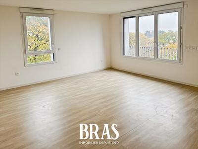 Studio - 38 m² - 1 pièce