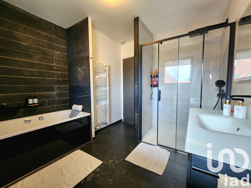 Maison de maîtres - 160 m² - 6 pièces