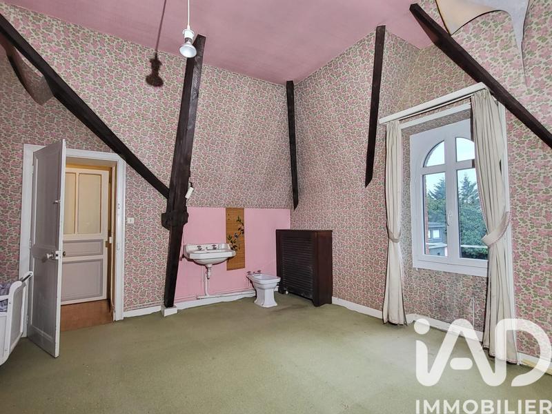 Maison - 259 m² - 12 pièces