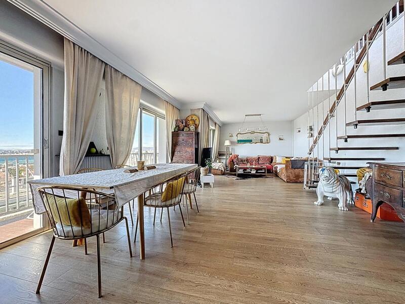 Appartement - 155 m² - 4 pièces