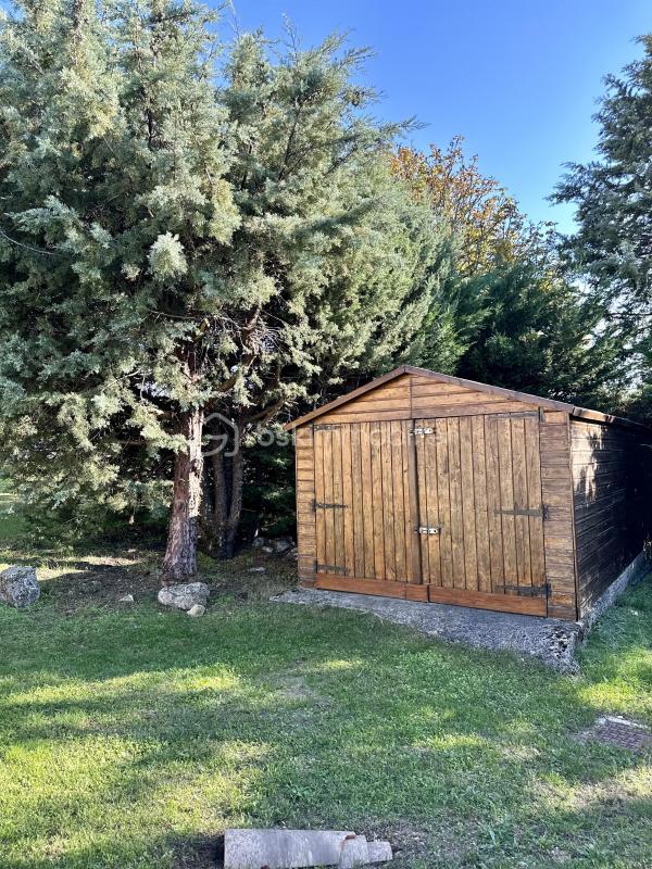 Demeure - 250 m² - 6 pièces