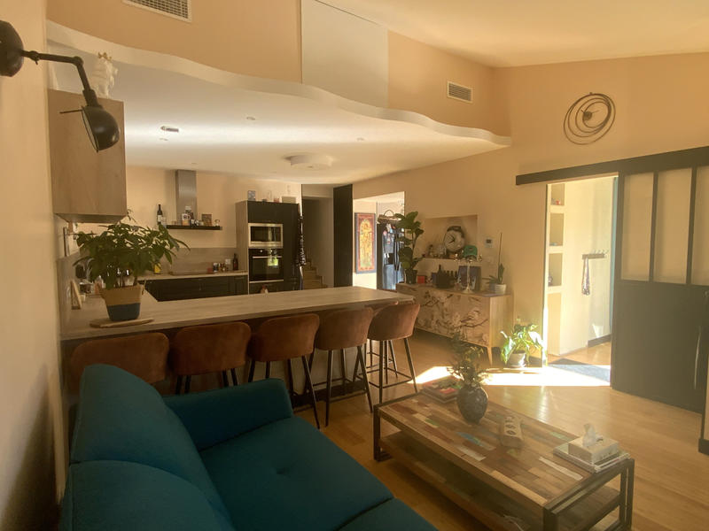 Maison - 300 m² - 7 pièces