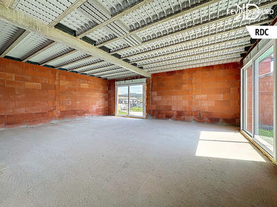 Maison - 120 m² - 2 pièces