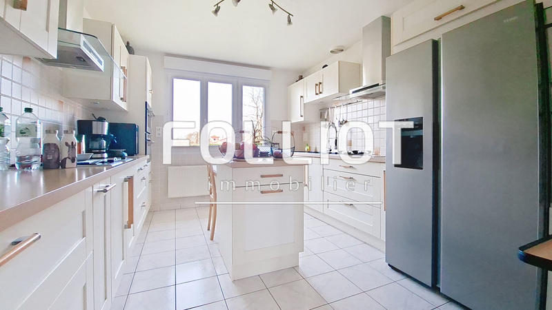 Maison - 110 m² - 5 pièces