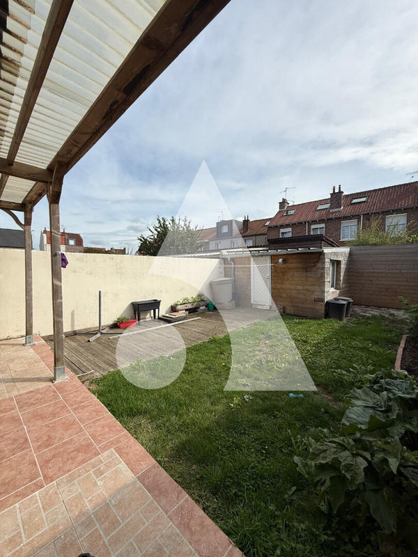 Maison - 92 m² - 4 pièces