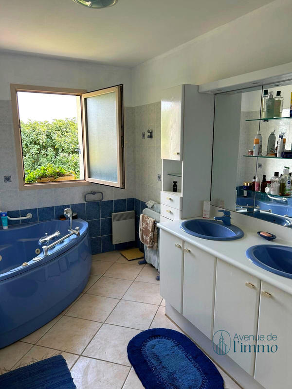 Maison - 169 m² - 7 pièces