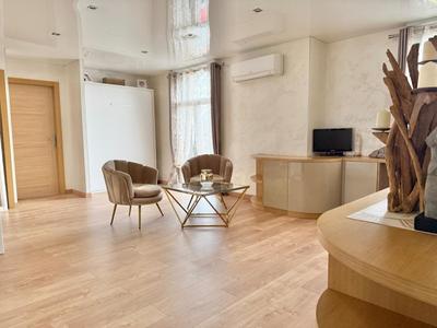 Maison - 145 m² - 6 pièces