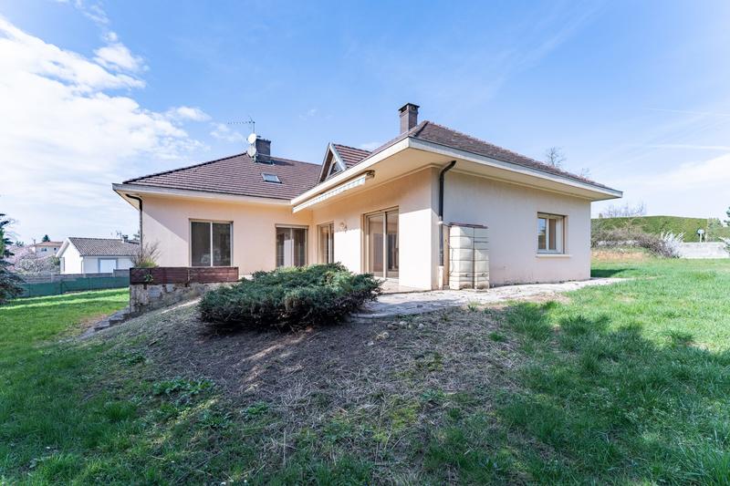 Maison ancienne - 243 m² - 8 pièces