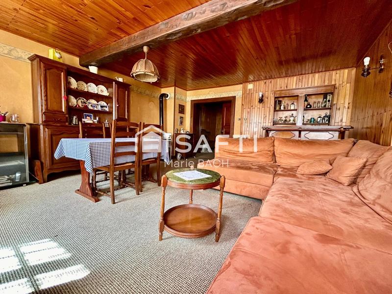 Maison - 137 m² - 6 pièces