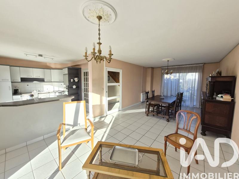 Maison - 95 m² - 4 pièces