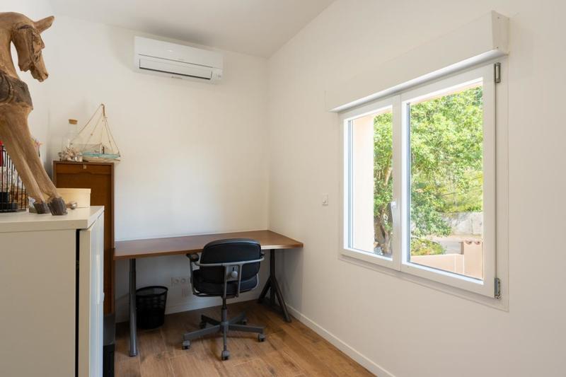 Propriété - 210 m² - 5 pièces