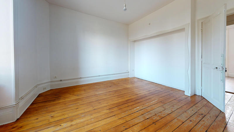 Appartement - 110 m² - 5 pièces