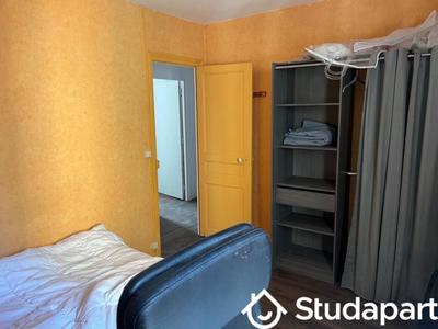 Chambre - 11 m² - 1 pièce