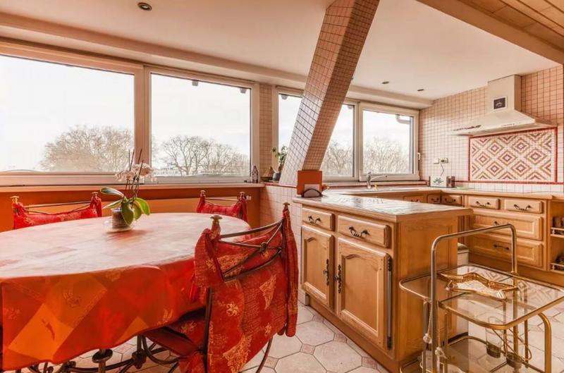 Appartement - 216 m² - 6 pièces