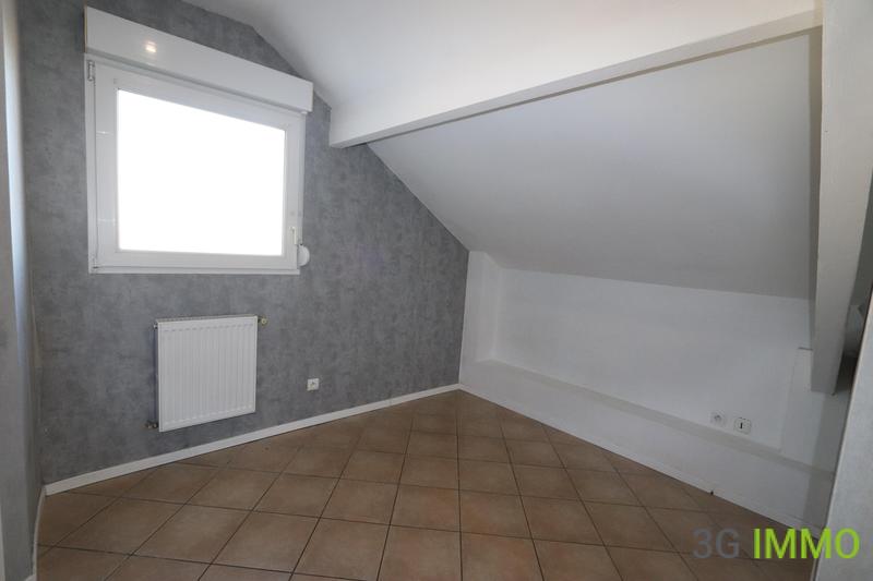 Appartement - 93 m² - 6 pièces