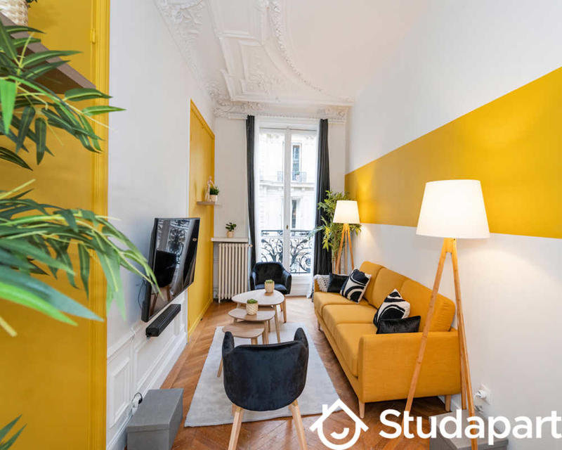 Chambre - 170 m² - 1 pièce