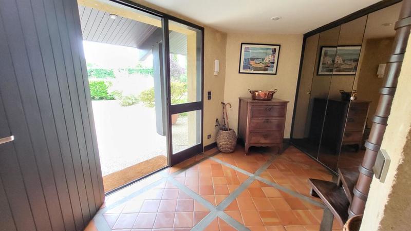 Maison - 290 m² - 10 pièces