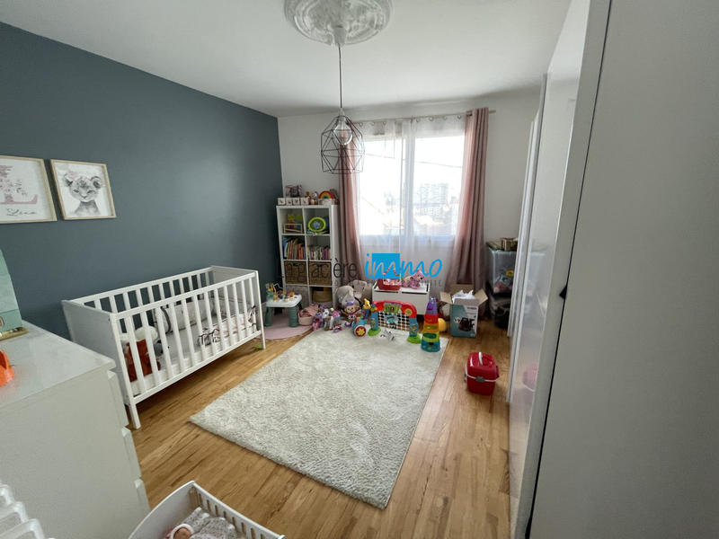 Appartement - 98 m² - 4 pièces