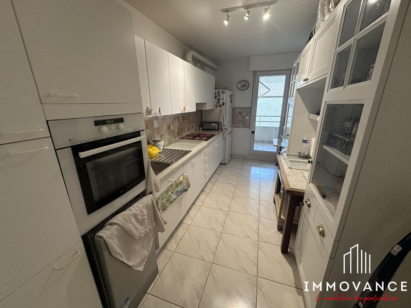 Appartement - 81 m² - 3 pièces