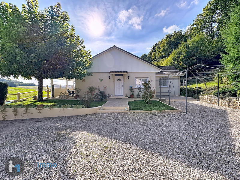 Maison - 92 m² - 5 pièces