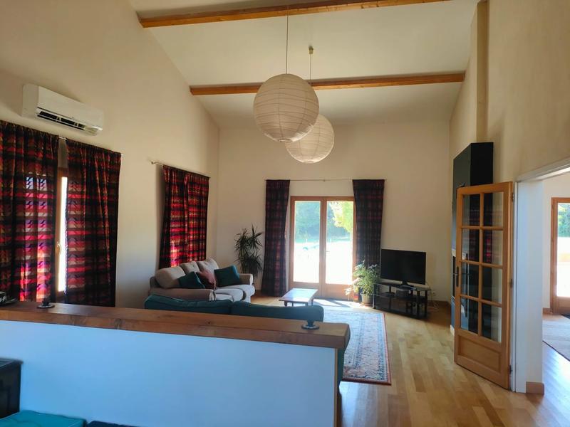 Maison - 243 m² - 9 pièces