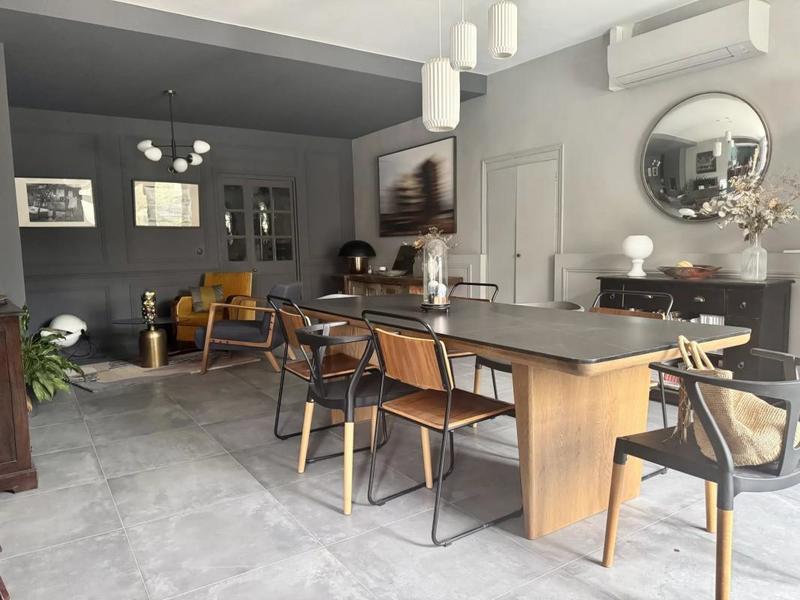 Maison de village - 400 m² - 12 pièces