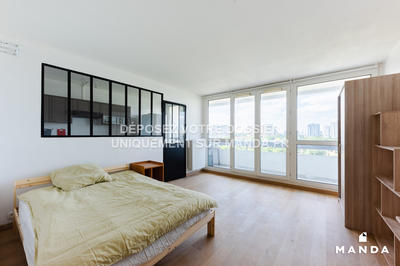 Chambre - 11 m² - 3 pièces