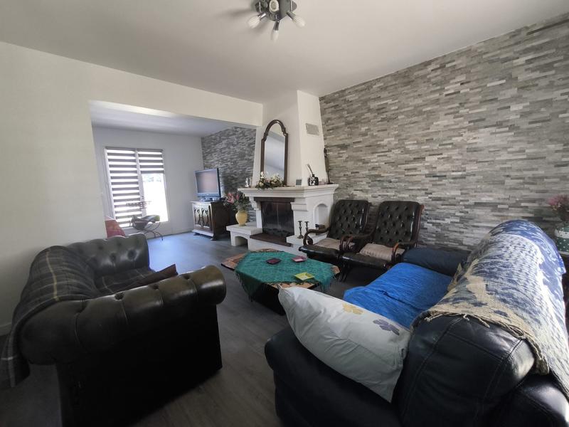 Maison - 97 m² - 5 pièces