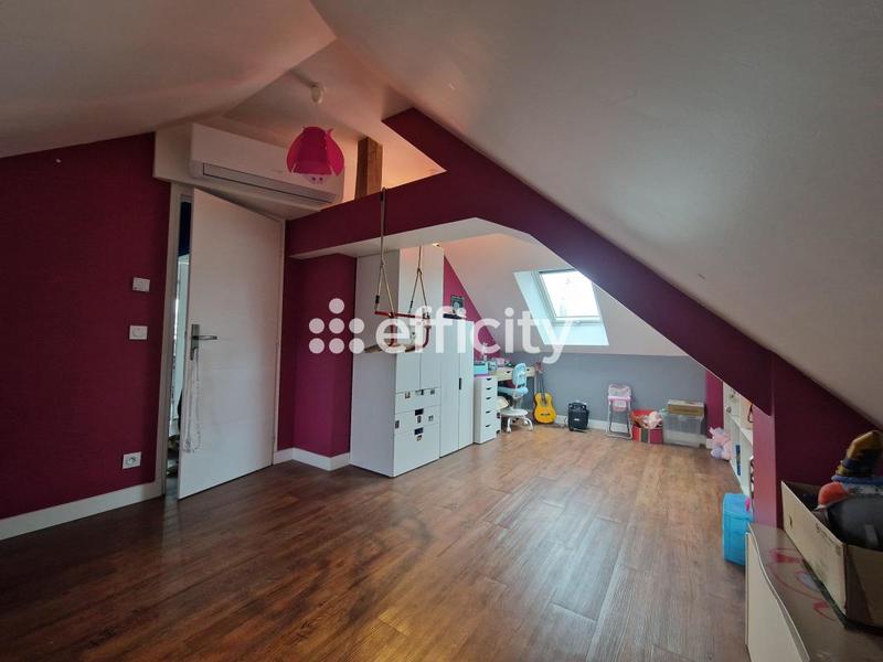 Maison - 165 m² - 6 pièces