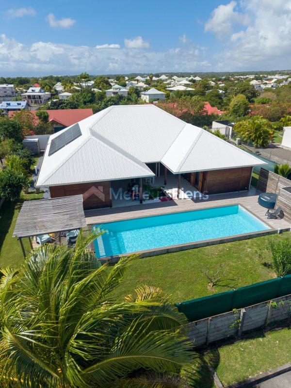 Maison - 198 m² - 7 pièces