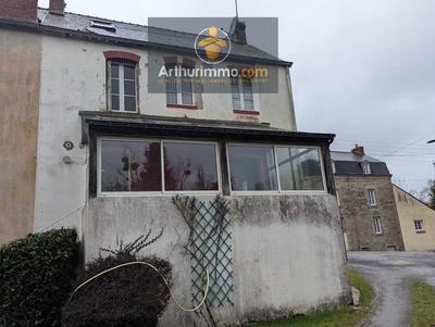 Maison - 96 m² - 7 pièces