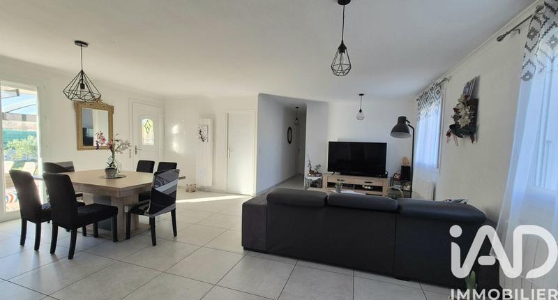 Maison - 98 m² - 5 pièces