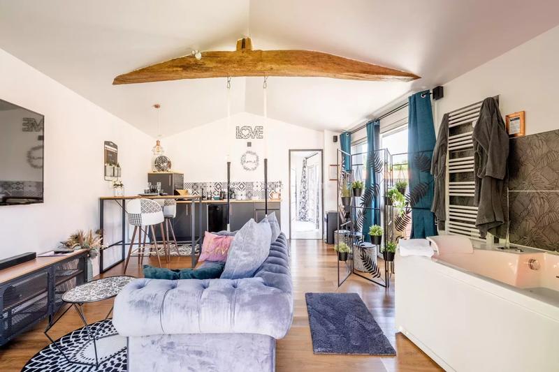 Maison - 175 m² - 10 pièces