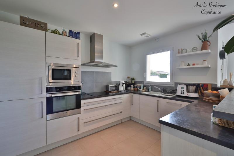 Maison - 95 m² - 3 pièces