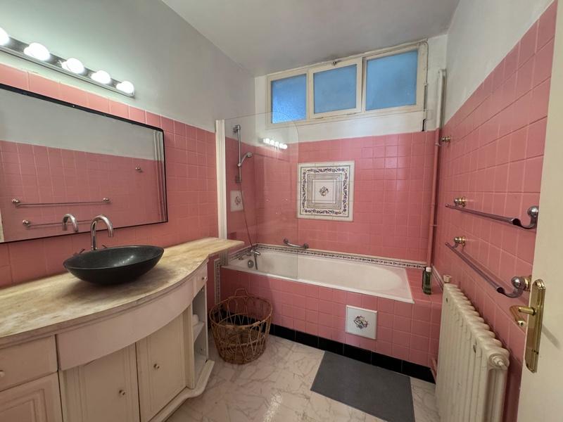 Appartement - 182 m² - 6 pièces