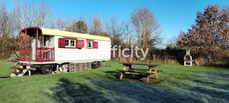 Maison - 210 m² - 7 pièces