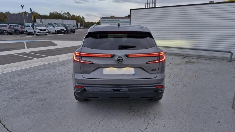 Renault Austral E-Tech Hybrid 200 Iconic