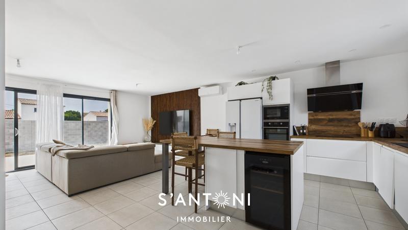 Maison - 97 m² - 4 pièces