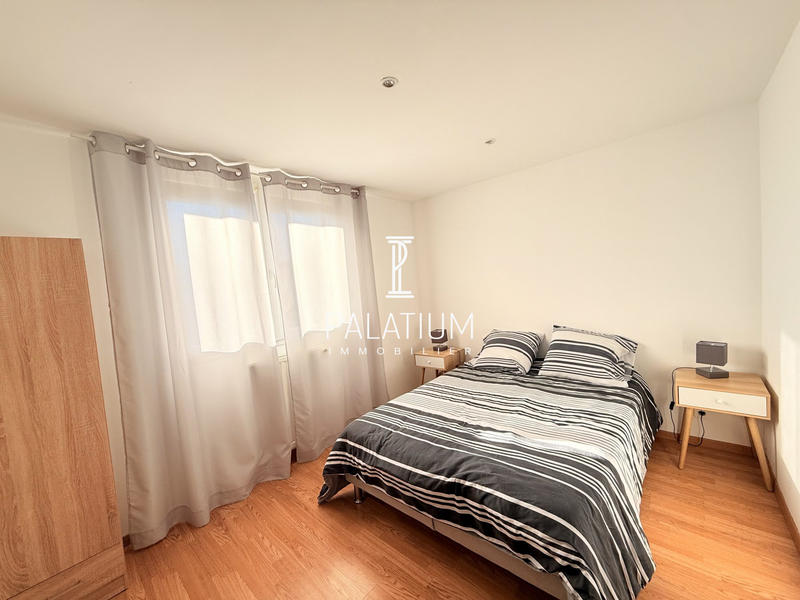 Maison - 230 m² - 7 pièces