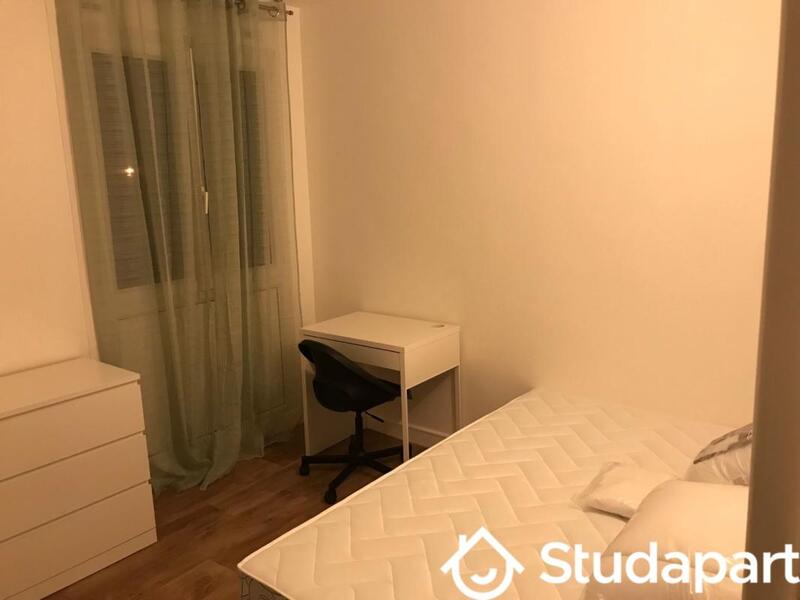 Chambre - 9 m² - 1 pièce