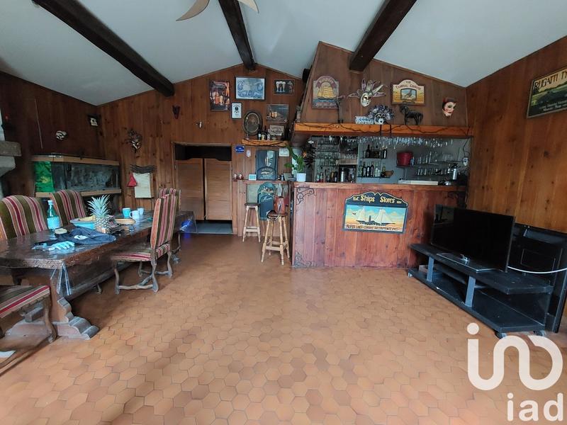 Maison - 313 m² - 5 pièces