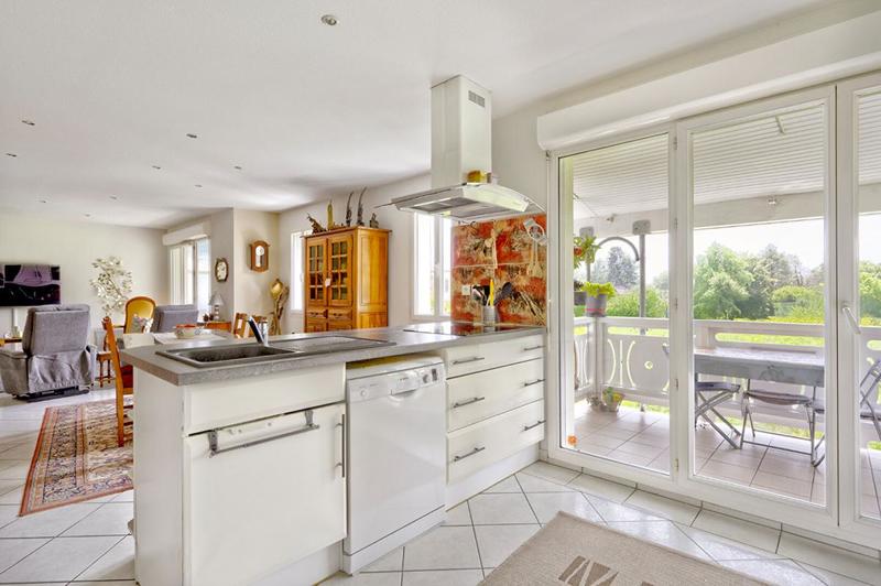 Appartement - 111 m² - 4 pièces